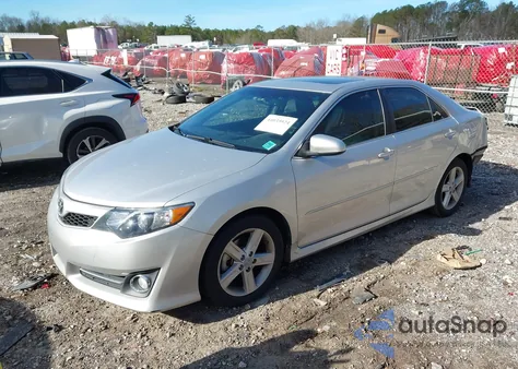 2012 Toyota Camry Se z USA, uszkodzony, nr VIN 4T1BF1FK5CU096836